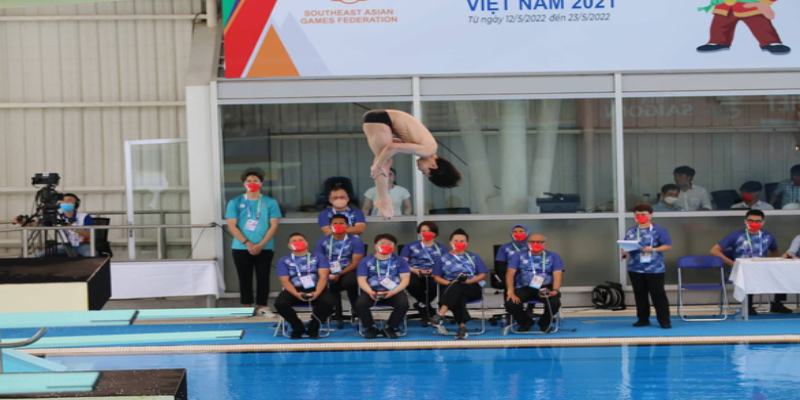 VĐV nhảy cầu người Singapore là người mở hàng cho tấm huy chương vàng đầu tiên